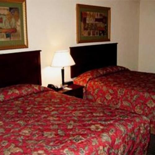 Hotel Hometown Bryant